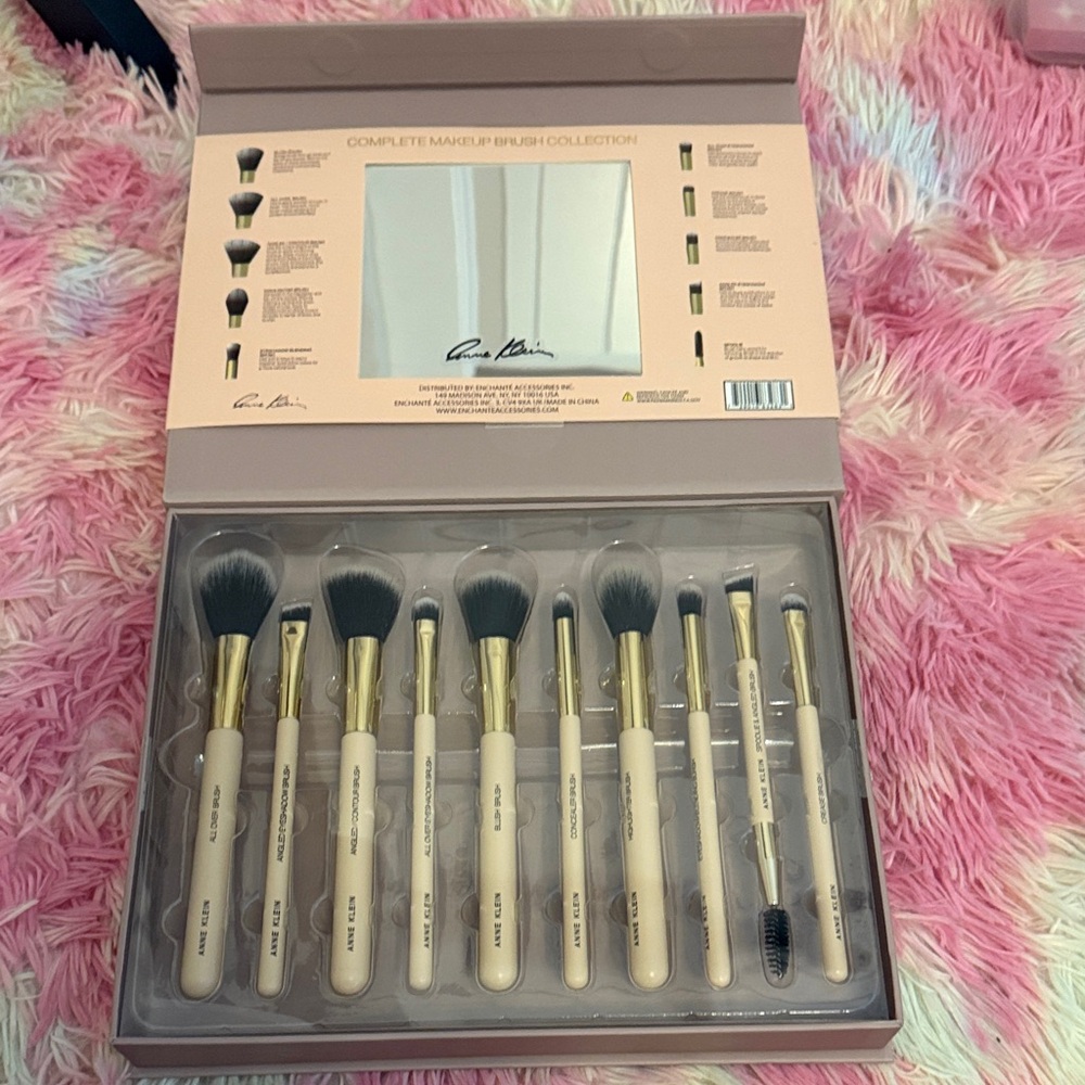 New!! Anne Klein Complete Makeup Brush Collection with Gold Accents